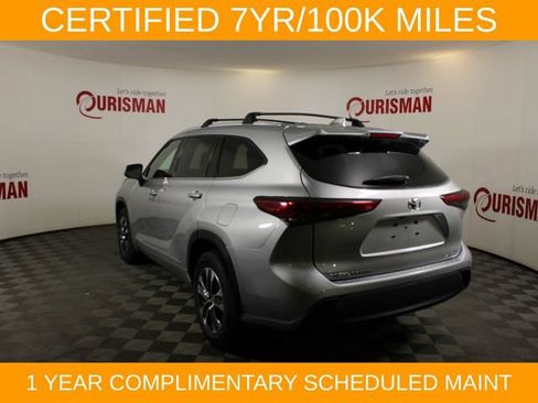 Used 2022 Toyota Highlander XLE AWD/4WD image 5