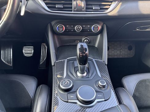 Used 2019 Alfa Romeo Stelvio Quadrifoglio w/ Convenience Package image 19