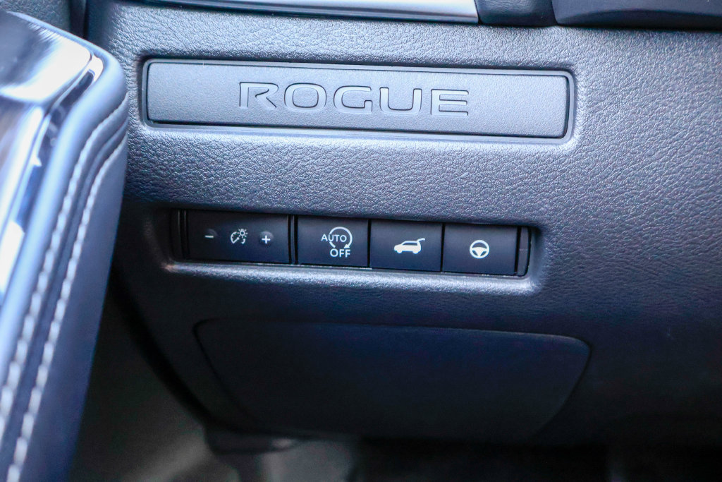 New 2026 Nissan Rogue SV FWD image 15