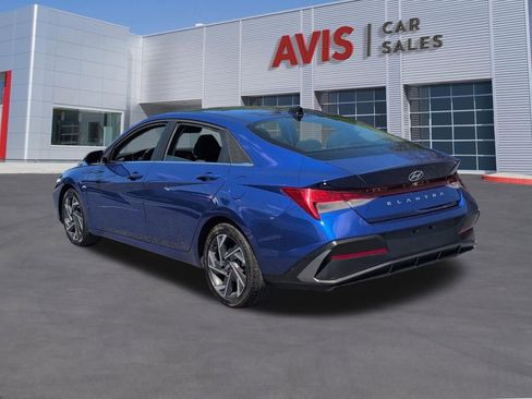 Used 2025 Hyundai Elantra SEL FWD image 9