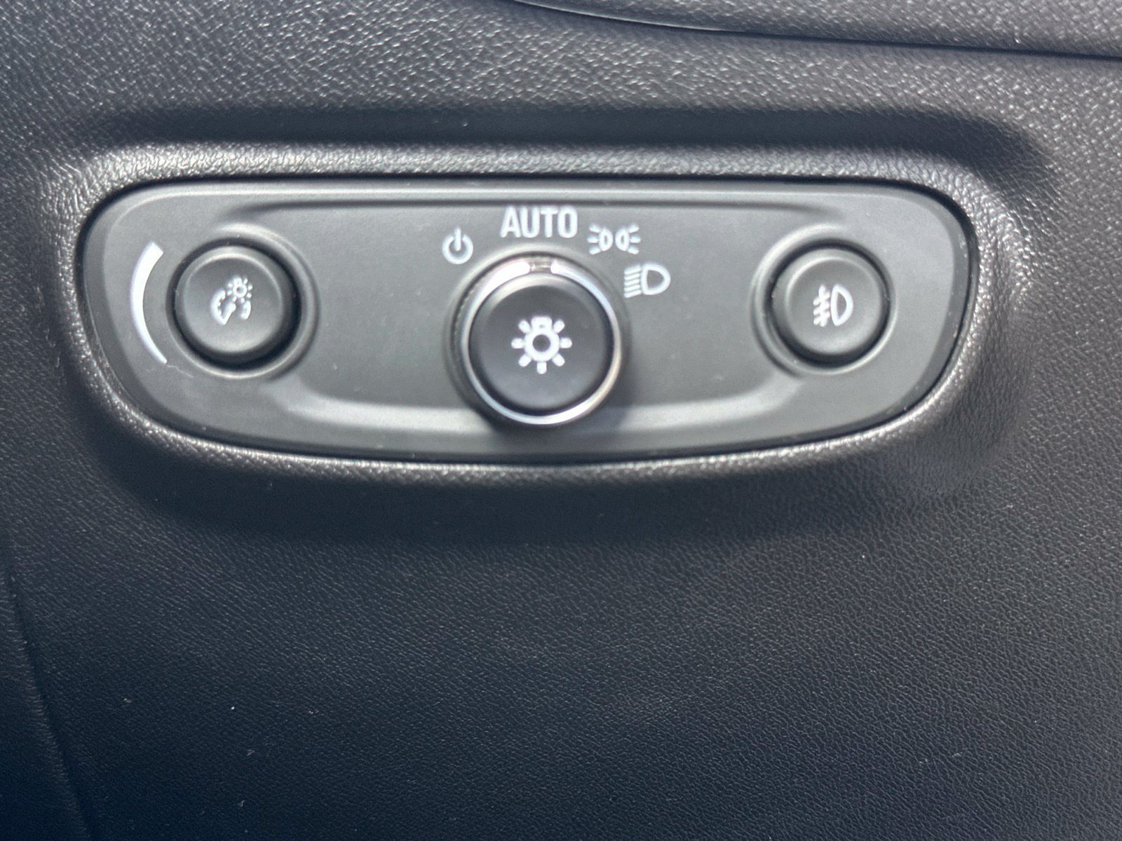 Used 2020 Chevrolet Equinox LT AWD/4WD image 32