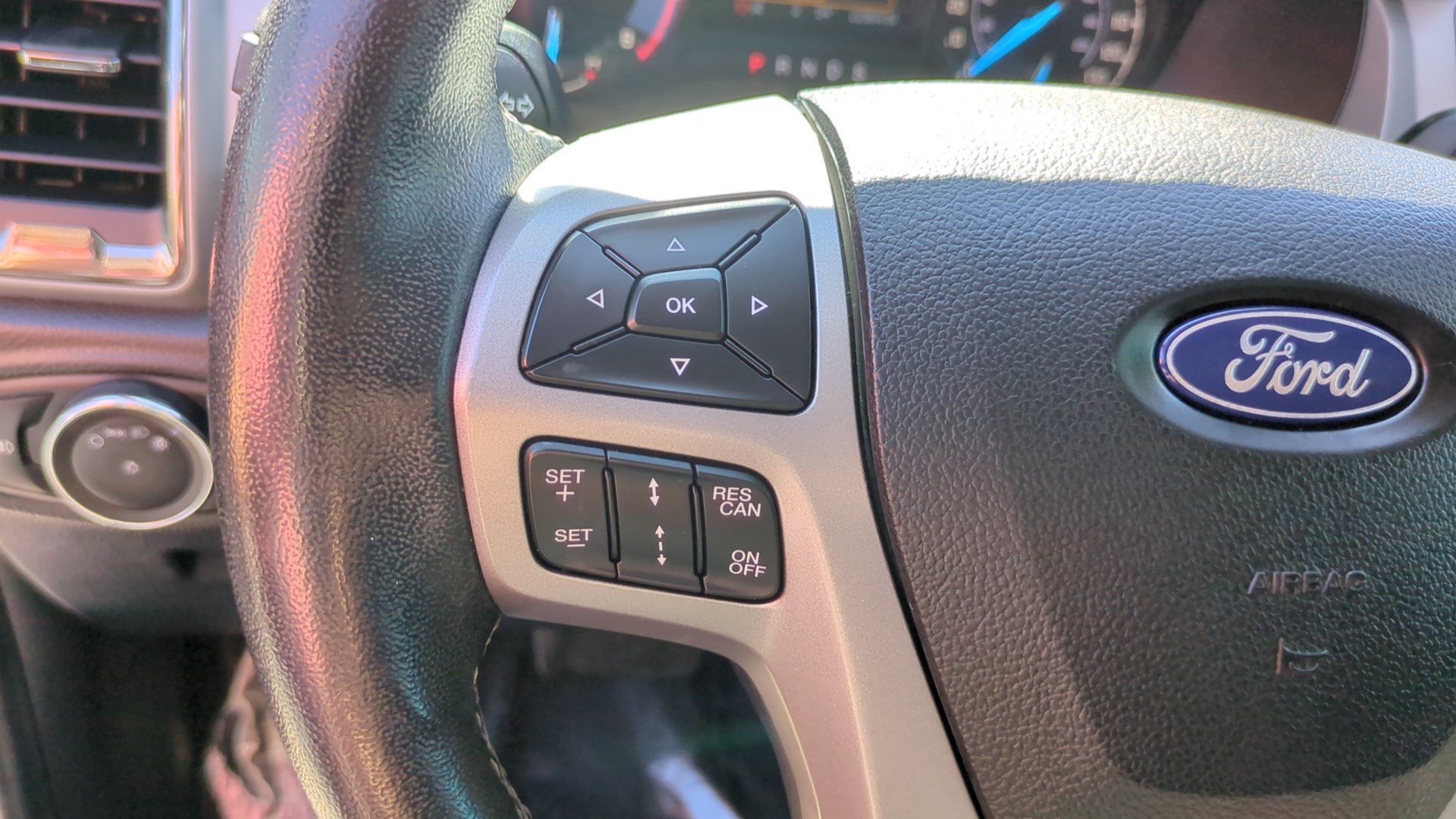 Used 2023 Ford Ranger XLT w/ Equipment Group 302A High AWD/4WD image 16