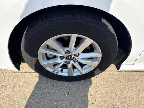 Used 2026 Toyota Camry LE FWD image 13