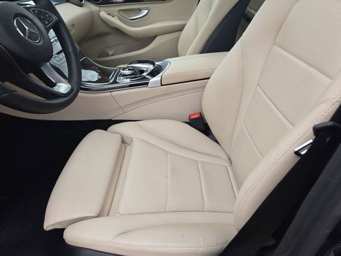 Used 2015 Mercedes-Benz C 300 Sedan image 15