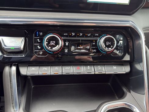 Used 2024 GMC Sierra 1500 Denali Ultimate image 18