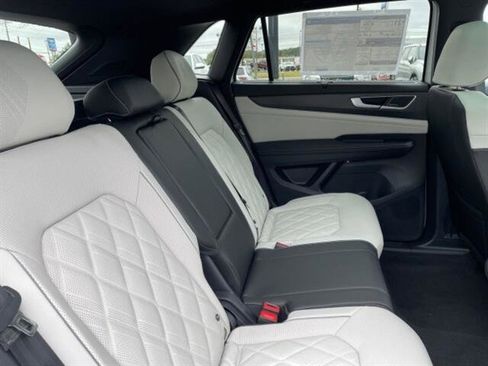 New 2025 Volkswagen Atlas Cross Sport SEL Premium R-Line image 11