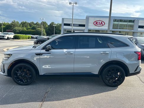 Used 2022 Kia Sorento SX FWD image 5