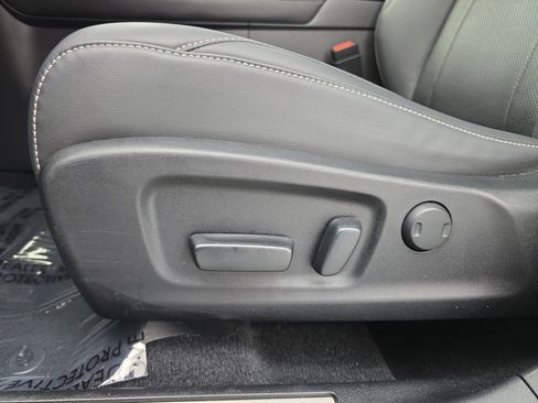 Used 2022 Lexus RX 450hL AWD w/ Premium Package image 30