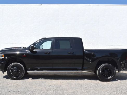 Used 2023 RAM 3500 Laramie AWD/4WD image 42
