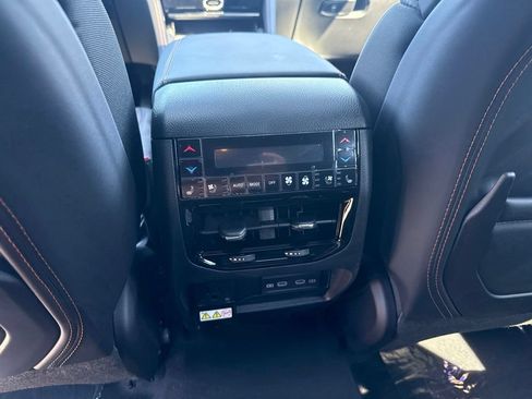 New 2026 Jeep Grand Cherokee Summit w/ Obsidian Package AWD/4WD image 23
