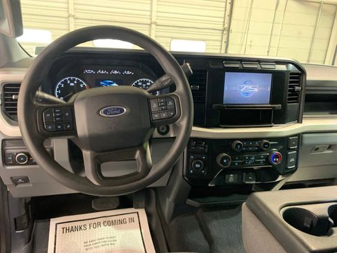 Used 2023 Ford F250 XL w/ STX Appearance Package image 4