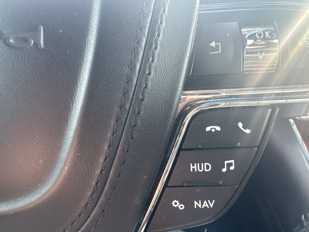 Used 2018 Lincoln Continental Select AWD/4WD image 41