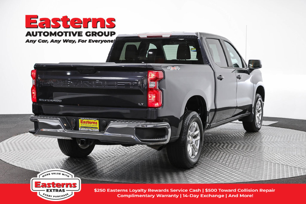 Used 2023 Chevrolet Silverado 1500 LT AWD/4WD image 6