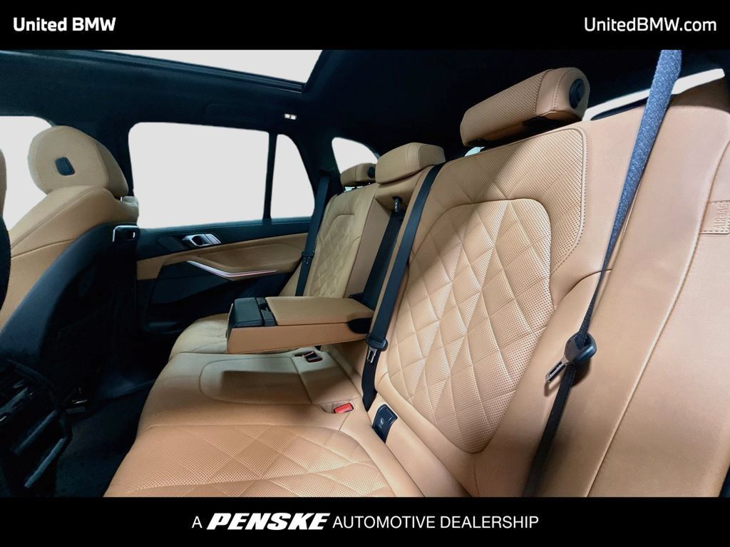 Used 2025 BMW X5 xDrive40i w/ M Sport Package AWD/4WD image 20