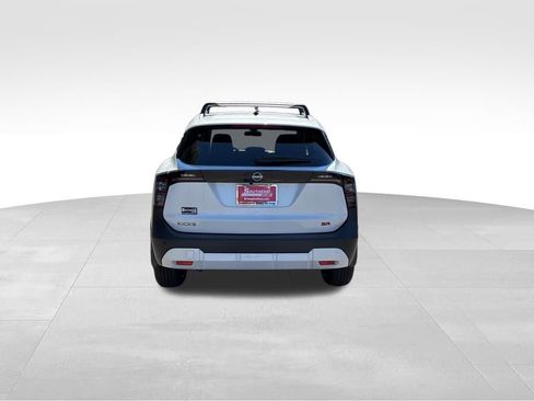 New 2026 Nissan Kicks SR w/ Cold Weather Package image 3