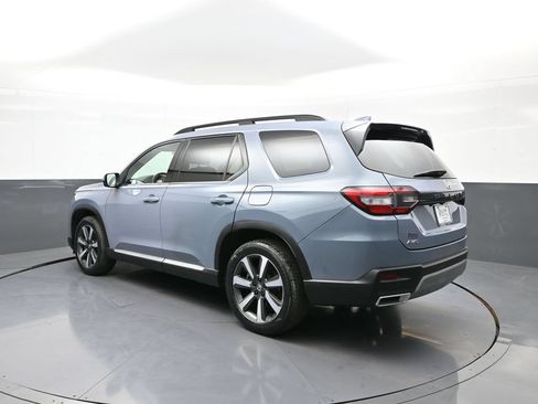 Used 2023 Honda Pilot Touring image 8
