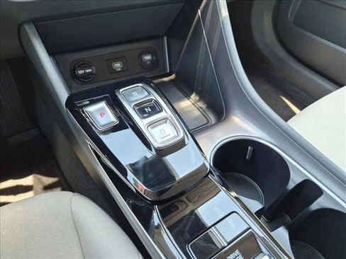 Used 2023 Hyundai Sonata SEL FWD image 12