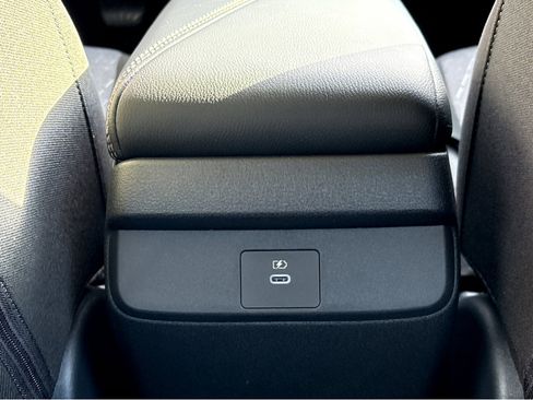 New 2026 Nissan Sentra SV w/ SV Convenience Package FWD image 18