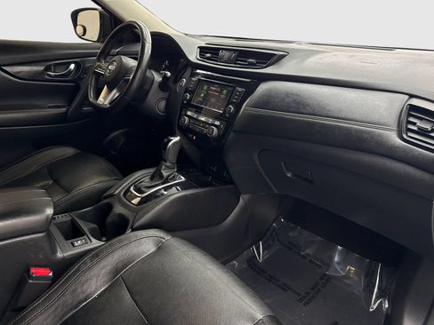 Used 2019 Nissan Rogue SL FWD image 37