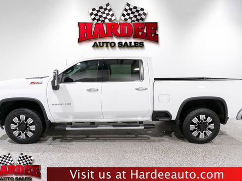 Used 2024 Chevrolet Silverado 2500 LTZ w/ LTZ Convenience Package image 1