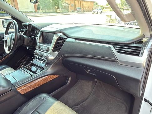 Used 2015 Chevrolet Suburban LTZ image 22