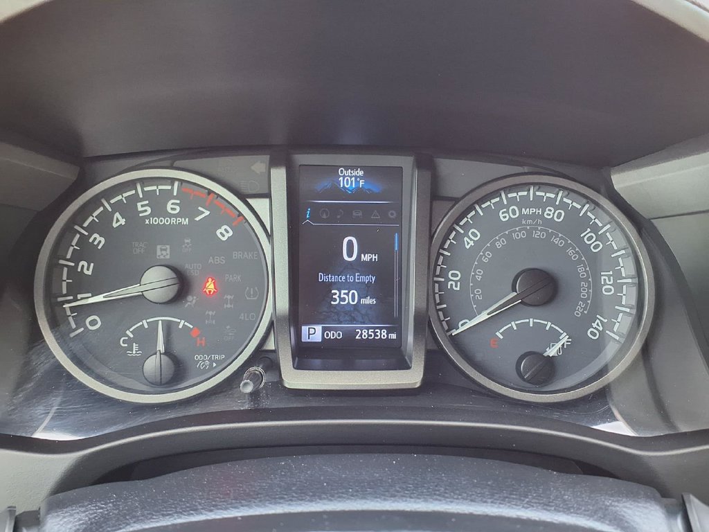 Used 2021 Toyota Tacoma TRD Off-Road w/ TRD Premium Off Road Package AWD/4WD image 38