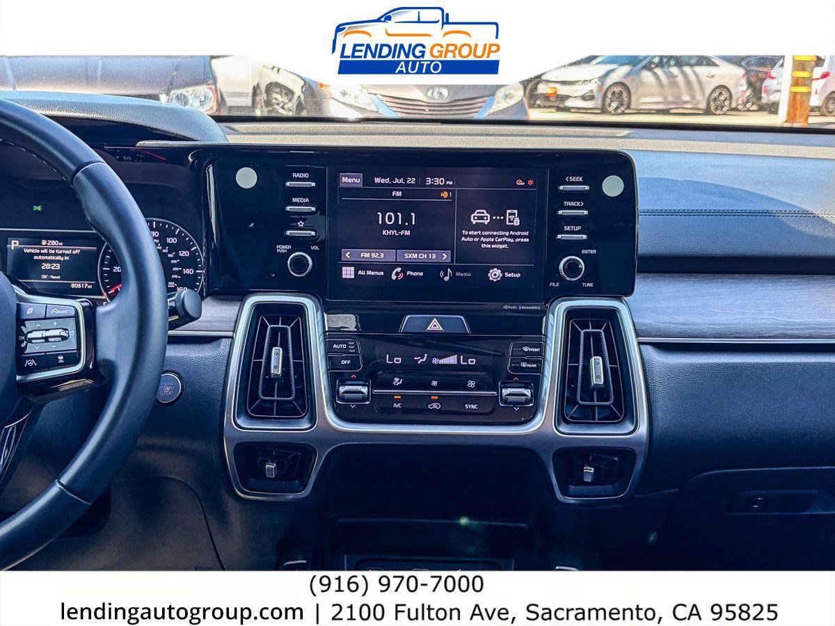 Used 2021 Kia Sorento EX w/ Panoramic Sunroof Package FWD image 12