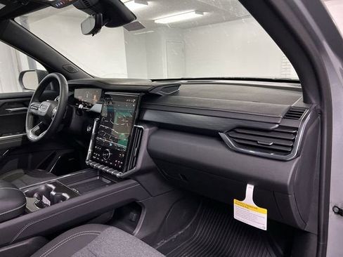 New 2026 GMC Acadia Elevation w/ LPO, Floor Liner Package image 29