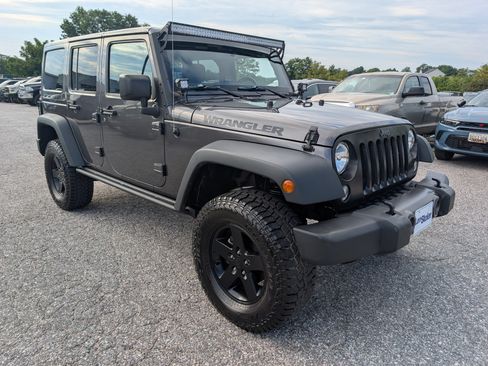 Used 2016 Jeep Wrangler Unlimited Sport AWD/4WD image 7