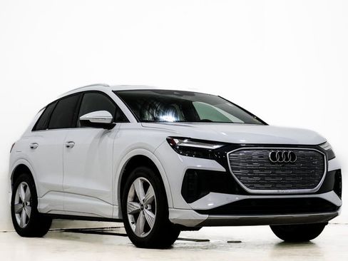Used 2022 Audi Q4 e-tron Premium Plus image 1
