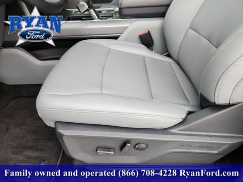 New 2025 Ford F150 Lightning Flash AWD/4WD image 17