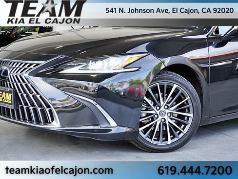 Used 2023 Lexus ES 300h w/ Premium Package image 3