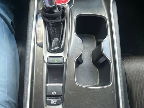 Used 2018 Honda Accord EX image 29