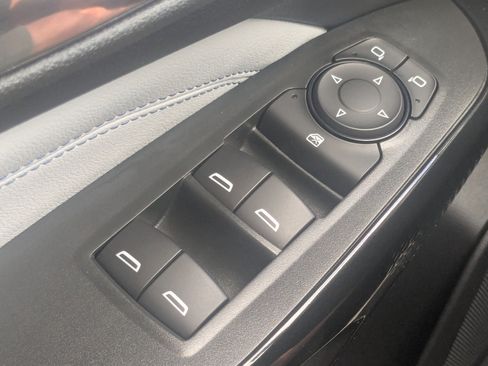 Used 2024 Chevrolet Trax LT w/ Driver Confidence Package image 30