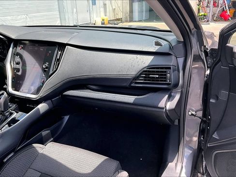 Used 2025 Subaru Outback Premium AWD/4WD image 24
