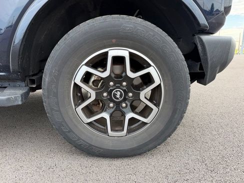 Used 2021 Ford Bronco Outer Banks AWD/4WD image 16