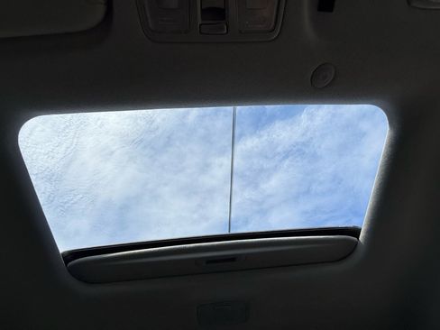 Used 2013 Hyundai Elantra SE image 19