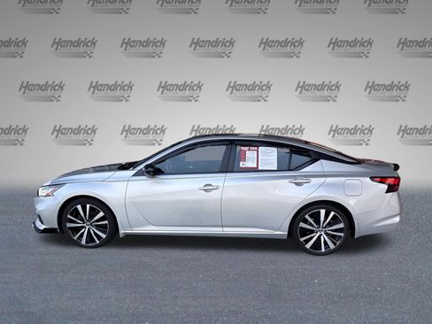 Used 2020 Nissan Altima 2.5 SR w/ Premium Package FWD image 6