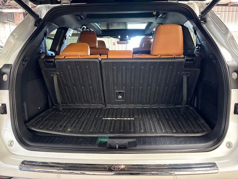 Used 2022 Toyota Highlander Platinum image 27