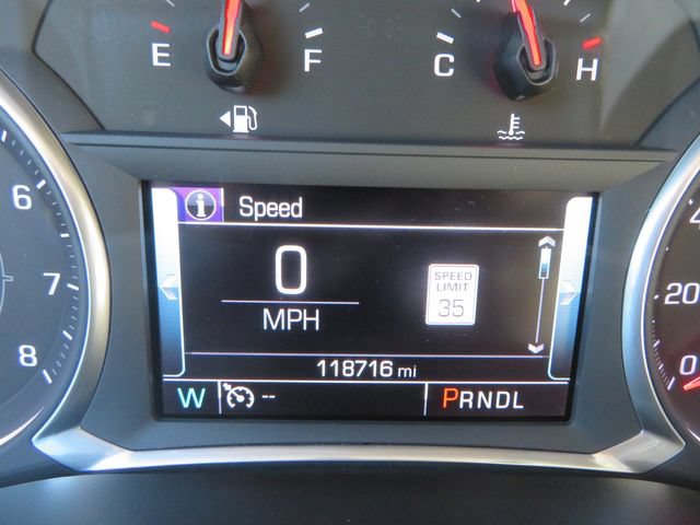 Used 2017 GMC Acadia SLT w/ LPO, Cargo Package FWD image 25
