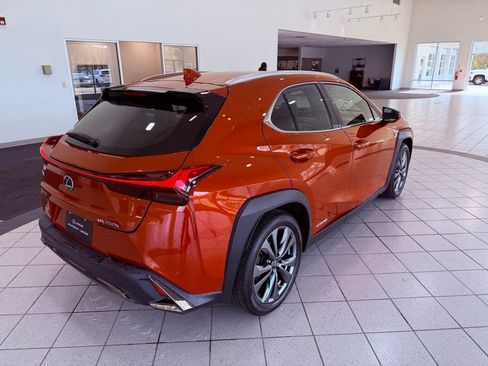 Used 2019 Lexus UX 250h F Sport w/ F Sport Premium Package image 11