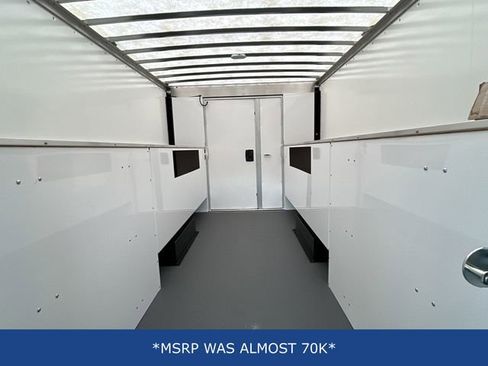 Used 2022 Chevrolet Express 3500 w/ Power Convenience Package RWD image 17