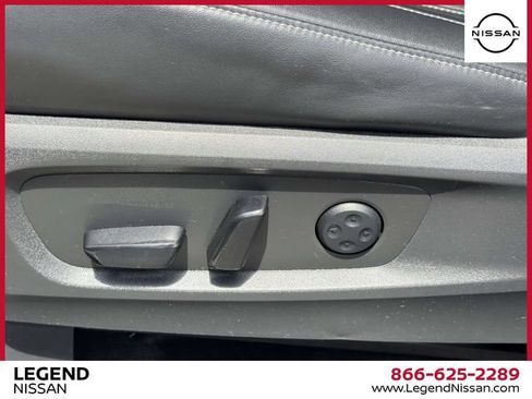 Used 2023 INFINITI QX60 Luxe w/ Vision Package AWD/4WD image 17