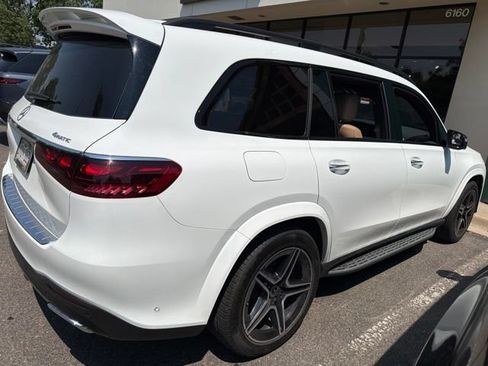 Used 2024 Mercedes-Benz GLS 450 4MATIC image 3