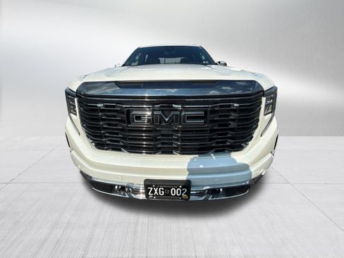 Used 2024 GMC Sierra 1500 Denali Ultimate AWD/4WD image 3