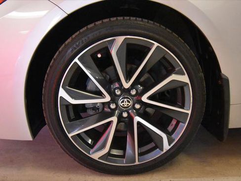 Certified 2020 Toyota Corolla SE image 35