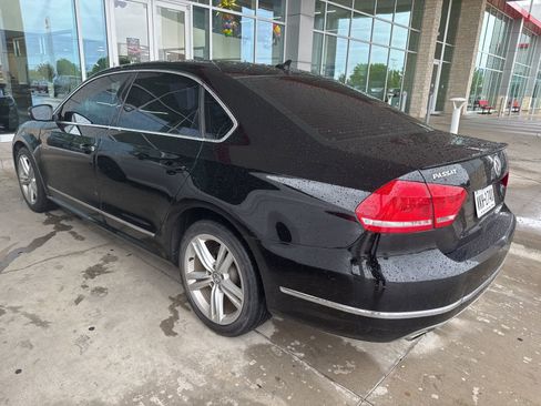 Used 2013 Volkswagen Passat TDI SEL Premium image 3