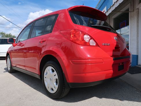 Used 2012 Nissan Versa 1.8 S w/ Plus Pkg FWD image 7