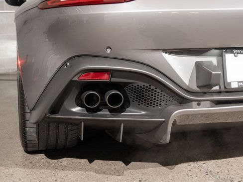 Used 2020 Aston Martin V8 Vantage Coupe image 30