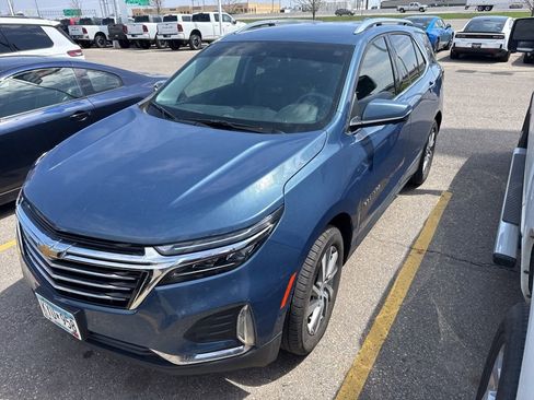 Used 2024 Chevrolet Equinox Premier AWD/4WD image 7